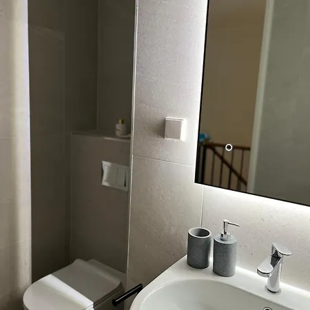 아파트 Chic Duplex Near Sea And Old Town In Aria *