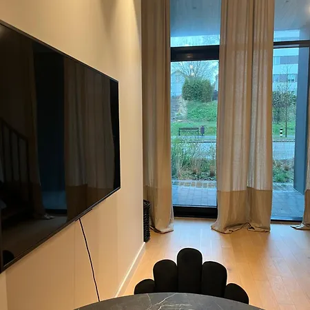 Chic Duplex Near Sea And Old Town In Aria 아파트