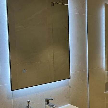 Apartman Chic Duplex Near Sea And Old Town In Aria