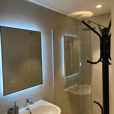 Chic Duplex Near Sea And Old Town In Aria